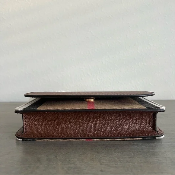 Burberry Hampshire Crossbody House Check Derby In Tan - Picture 7 of 12